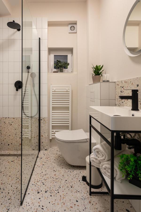 Design 1Bdr Apartment With Balcony 萨格勒布 外观 照片